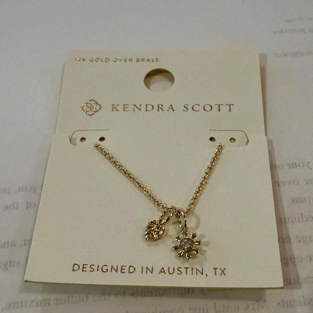 Kendra Scott Gold Leigh Charm Necklace/NWT - Picture 4 of 8
